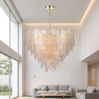 Lustre en verre doré Jingshi Lighting, panneaux givrés décalés sur un cadre annulaire, lumière de plafond pour la maison à l'éclat chaleureux
