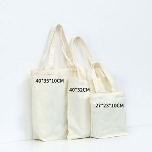 Sac fourre-tout en toile uni personnalisable avec logo et taille ajustable, idéal pour le shopping - Product Image 2