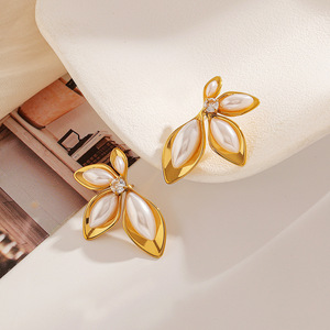 <b>Stud</b> <b>Earrings</b> Flower Shape Imitation Pearl 18k Gold Plated Stainless Steel Everyday Wear - Product Image 3
