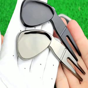 Vente en gros Outil de réparation de divots et marqueur de golf en alliage de zinc, design en forme de coin, durable et écologique - Product Image 5