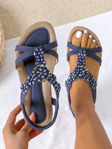 Breathable Soft Bottom <b>Flat</b> Slides Flower Rhinestone Embellished Non slip Wearproo Versatile Summer Beach Casual <b>Sandals</b> - Product Image 4