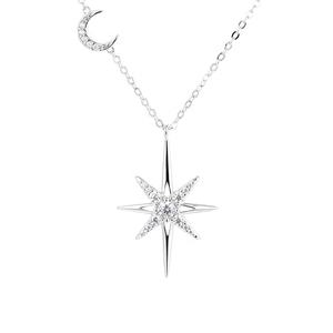 Collar de Lujo para Mujer con Colgante de Estrella del Norte y Destello de Diamante de Moissanita en Plata de Ley 925 Bañado en Rodio - Product Image 1