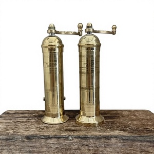 Juego de Molinillos de Especias Manuales de Latón Puro Decorativos, 2 Piezas, Diseños Personalizables, Molinillo de Pimienta Duradero, Herramienta de Cocina Ecológica - Product Image 1