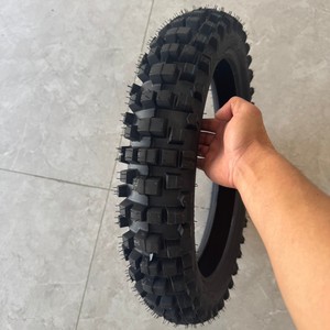 Offerta Speciale: Pneumatico per Moto Fuoristrada 100/90-18 Nuovo di Zecca, Alta Qualità, Resistente all'Usura e Antiscivolo - Product Image 1