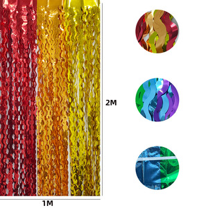 Rideau à franges en feuille de métal brillant pour décorations de fête d'<span class=keywords><strong>anniversaire</strong></span>, de Noël, d'Halloween et du Nouvel An - Couleur personnalisable - Product Image 4