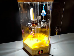 Espositore Rotante in Acrilico con Luce LED Personalizzato per Accessori Mobili, Vetrina da Banco, Supporto per Caricabatterie Cellulari - Product Image 3