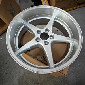 Rines YQ de 18 Pulgadas 5x108 Estilo Cinco Radios Ocean con Borde Pulido, Aptos para Volvo, Color Rojo Candy, Bujes con Borde Mecanizado, Hjulnav en Stock - Product Image 6