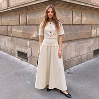 Nouvel ensemble jupe en jean décontracté 2 pièces pour femme avec boutons métalliques uniques et cordon de serrage – Tenue en jean pour femme