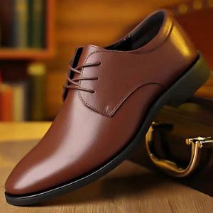 Scarpe Eleganti Britanniche da Uomo Taglie Forti, Traspiranti, in Pelle Nera, Punta Affusolata, Casual Business per Matrimonio, Completo, Giovani Sposi, per Autunno - Product Image 3