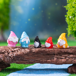 Mini Gnomes Bức Tượng Nhỏ Nhỏ Cổ Tích Nhựa Gnomes Bức Tượng Nhựa Thủ Công Mỹ Nghệ Cho Goody Túi Stuffers Vườn Dollhouse Micro Cảnh Quan Trang Trí Nội Thất - Product Image 3