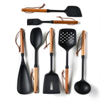 Ensemble de 7 ustensiles de cuisine en silicone avec poignée en bois, antiadhésifs, résistants à la chaleur, antidérapants, anti-brûlure, pour la cuisson et le service