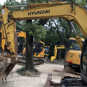 Mini pelle sur chenilles Hyundai R80-7 d'occasion de haute qualité de 8 tonnes à faible durée de fonctionnement Composant de moteur principal Vente de stock Shanghai Yard - Product Image 3