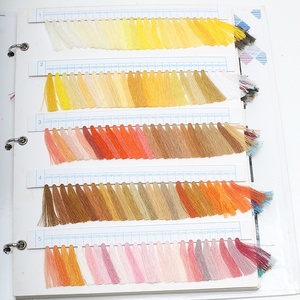 Sổ mẫu màu vải polyester 100% bán buôn, thiết kế gấp, với 924 mẫu nhuộm màu dùng cho đan móc - Product Image 3