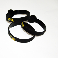 Bracelets en silicone personnalisés de haute qualité avec logo en relief, bracelets promotionnels sportifs