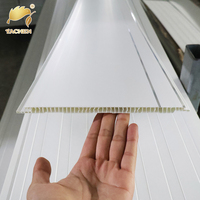 Panneau de plafond en grille PVC blanc ignifuge de classe A, design creux en marbre emboîtable, le plus populaire pour les maisons, les centres commerciaux et l'extérieur