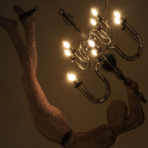 Arte scultura figurina <span class=keywords><strong>oro</strong></span> rosa acrobata luci a sospensione a rete modello 3D lampadario <span class=keywords><strong>donna</strong></span> lampada a sospensione candela - Product Image 1