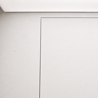 Porte intérieure moderne sans cadre, porte intérieure dissimulée, design de panneau plat pour applications résidentielles