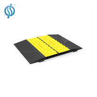 Bridge de câbles électriques en polyuréthane, résistante et résistante, Protection de câbles, tuyau de raccordement