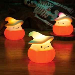 โคมไฟ LED แบบ USB สำหรับวันฮาโลวีน ชาร์จไฟได้ ใช้เป็นไฟกลางคืนสำหรับเด็ก พร้อมสวิตช์ควบคุมการใช้งานในห้องนอน - Product Image 3