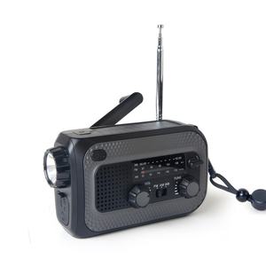 Radio de Emergencia Multifuncional para Exteriores, Linterna Manual, Cargador Solar NOAA, Banco de Energía - Product Image 1