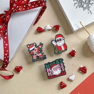 Broche de Navidad y Año Nuevo, Pin de Solapa 3D Personalizado, Artesanía en <span class=keywords><strong>Metal</strong></span>, Papá Noel, Pin de Esmalte de Dibujos Animados Antiguo Personalizado - Product Image 6