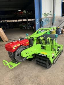 Seminatrice <span class=keywords><strong>di</strong></span> aglio a spinta manuale, piccola macchina agricola seminatrice <span class=keywords><strong>di</strong></span> aglio seminatrice automatica seminatrice a spinta manuale - Product Image 6
