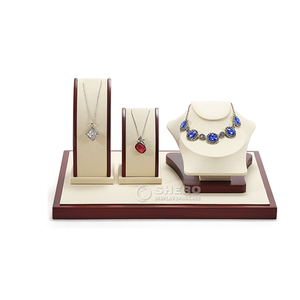 Vente chaude Nouveau Design Noyer Collier Présentoir Stand Bustes pour Bijoux De Luxe - Product Image 5