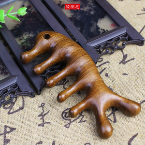 Golden Sandalwood <b>Comb</b> Fish Shape <b>Wide</b> Tooth Large Size Classic Style For Adults Unisex Hair Care Home Use - Product Image 2