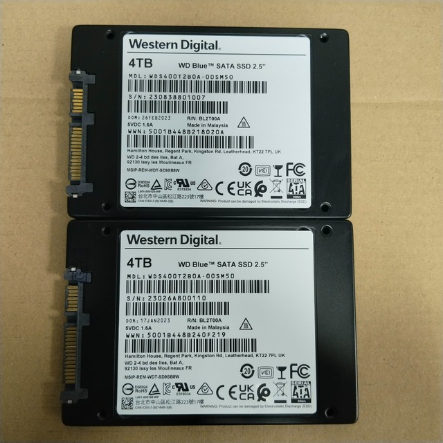 West-ern Dig-ital BLUE 4TB 2.5 Inch SATA  SSD WDS400T2B0A