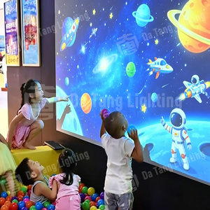 Console de jeu interactive avec projecteur et capteur de mouvement pour les enfants, idéale pour les aires de jeux intérieures, les centres commerciaux, les musées et les centres d'apprentissage - Product Image 2