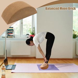 Bloque de Corcho en Forma de Media Luna CZFIT, Bloque de Yoga Antideslizante para Ejercicio/Gimnasio, Ladrillo de Yoga de Alta Densidad para Ejercicios de Swing - Product Image 5