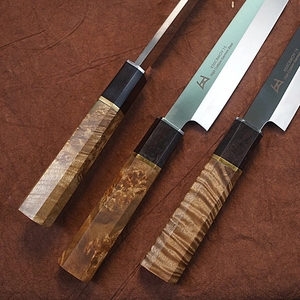 Coltello da Chef Giapponese per Sushi e Sashimi con Manico in Legno di Sicomoro Figurato, Lama in Acciaio al Carbonio 240/270/300mm, Confezione Regalo - Product Image 5