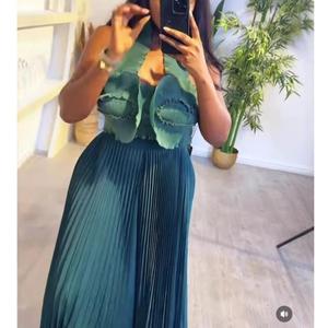 Ensemble 2 pièces plissé sexy pour femme : haut à col halter et dos nu, pantalon large – Tendance - Product Image 5