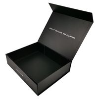 Boîte cadeau de luxe personnalisée, grande, noire, pliable, pour t-shirts, vêtements, boîte rigide en carton, boîte d'emballage magnétique pour sweat-shirts, costumes, vêtements