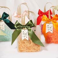 Sacs en plastique givrés pour mariage en PVC, avec étiquette de remerciement, MOQ 100 pièces, vente en gros du fabricant chinois, prêts à être expédiés