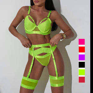 束缚内衣情色网眼镂空文胸和丁字裤吊袜带情色服装3件套性感性感内衣 - Product Image 3