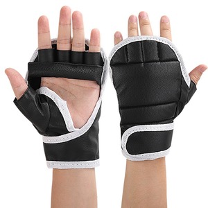 Guantes de boxeo para hombres y mujeres con protección engrosada para los nudillos. - Product Image 4