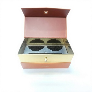 Boîte cadeau alimentaire rigide à fermeture magnétique, boîte en carton personnalisée en forme de livre pour noix, fruits secs, cadeau de fête avec insert en mousse, OEM - Product Image 6