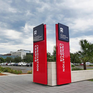 Insegna a Totem da Esterno Personalizzata, Pylon Pubblicitario per Salone, Insegna Autoportante a Totem, Segnaletica Direzionale, Cassonetto Luminoso a Led - Product Image 1