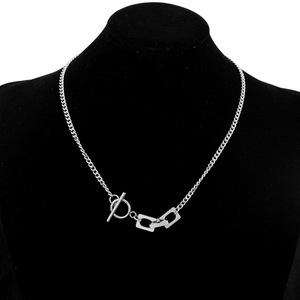 Kalung Rantai Sweater Tiga Cincin Saling Terkait dari Baja Tahan Karat, Kalung Unik Unisex dari Baja Tahan Karat. - Product Image 3