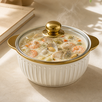 Ensemble de plats à gratin en porcelaine avec double poignée et bordure dorée, bol à soupe couvert pour hôtel