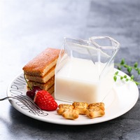 Bouteille de pot à lait réutilisable en verre transparent de 350ml Mini tasses carrées durables en forme de carton pour le jus de café ou le lait Boissons mignonnes