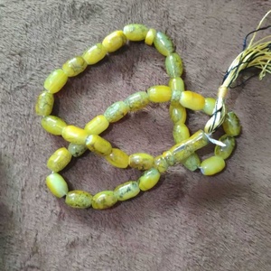 Elegantes 33 cuentas de oración islámicas de ámbar de lujo de 8 mm, ovaladas en forma de arroz, marca YASEEN, estilo étnico. - Product Image 1