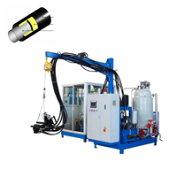 Machine à injecter de la mousse de polyuréthane (PU) pour ligne de production de tuyaux pré-isolés, destinée aux tuyaux isolés enterrés directement.