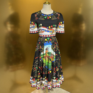 Elegante Vestido Midi de Algodón Popelín con Estampado Floral Negro para Mujer, Manga Corta, Corte en A, Vestido de Verano a la Moda - Product Image 3