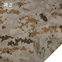 AOR1 Camouflage numérique du désert imprimé 120gsm tissu de maille de polyester imprimé double face léger pour écharpe de masque tactique