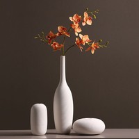 Vases en céramique INS modernes et irréguliers, faits à la main, style nordique, blanc uni, pour arrangements floraux et décoration intérieure (vente en gros)