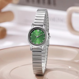 Nouvelle montre tendance pour femme, petit cadran rond, mouvement à quartz, boîtier et bracelet en alliage, style décontracté quotidien - Product Image 5