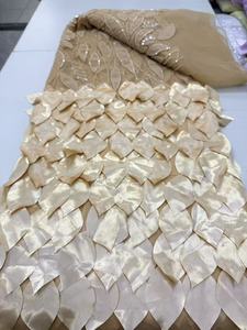 最新款带褶边串珠刺绣面料婚礼新娘礼服面料 - Product Image 2