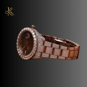 Reloj de diamantes Moissanite de alta moda para hombres que ofrece características premium de estilo de lujo distintivo y artesanía impresionante - Product Image 2